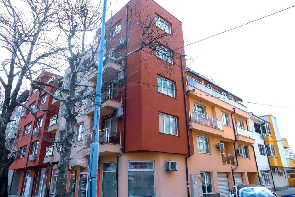 Modern & Bright 1Bd Apartment Near Main Square Plovdiv Exterior photo
