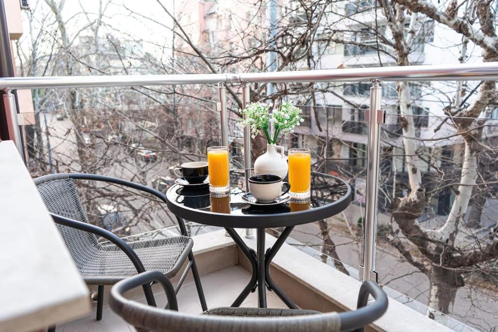 Modern & Bright 1Bd Apartment Near Main Square Plovdiv Exterior photo